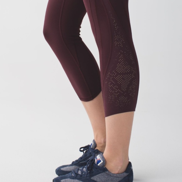 lululemon athletica Pants - NWOT Lululemon Special Edition Laser Dot Crop